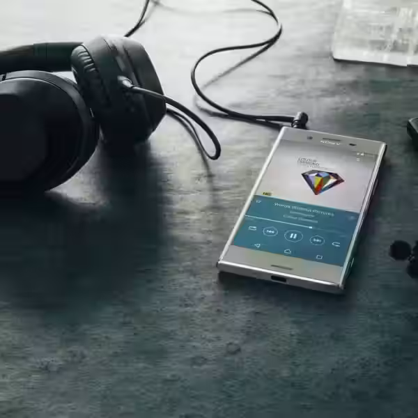 Xperia XZ Premium 11