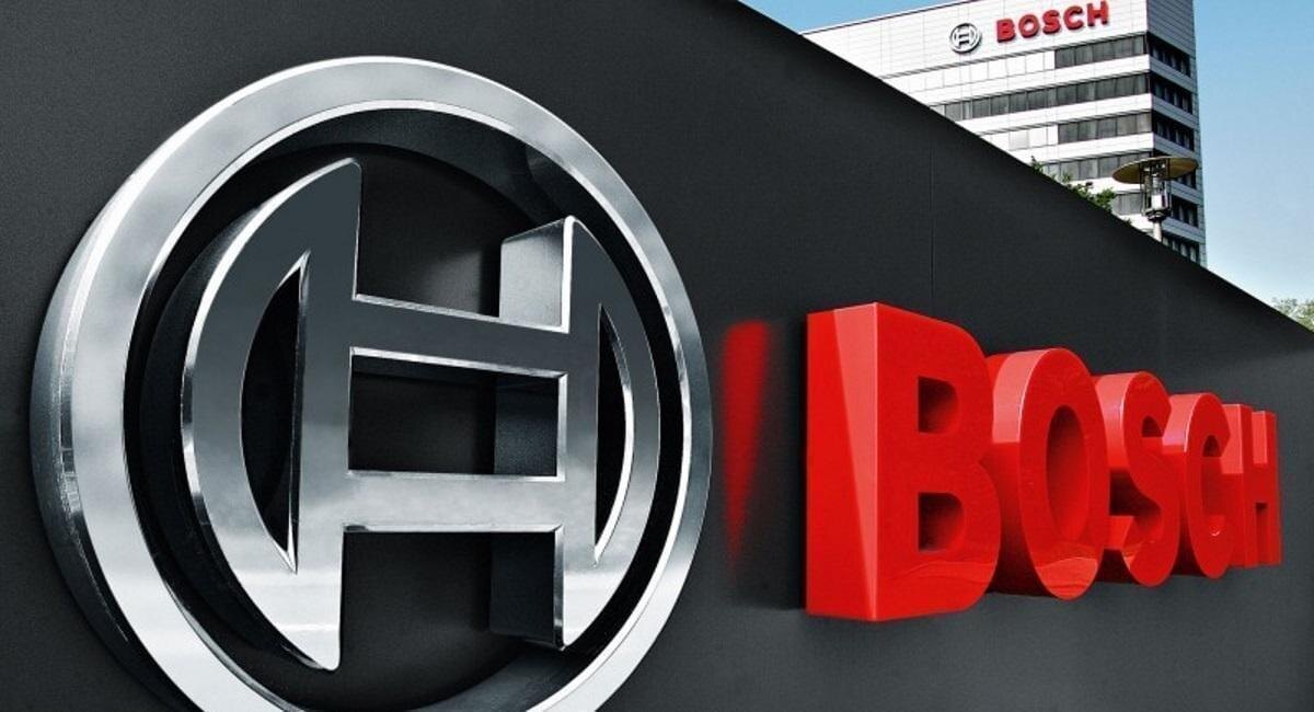 Логотип Bosch на сером фоне