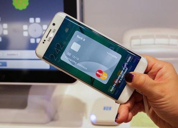 Samsung Pay может появиться на смартфонах других брендов (samsung pay)