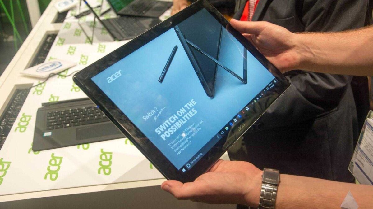 Acer Switch 7 в виде планшета Acer Switch 7 в виде планшета