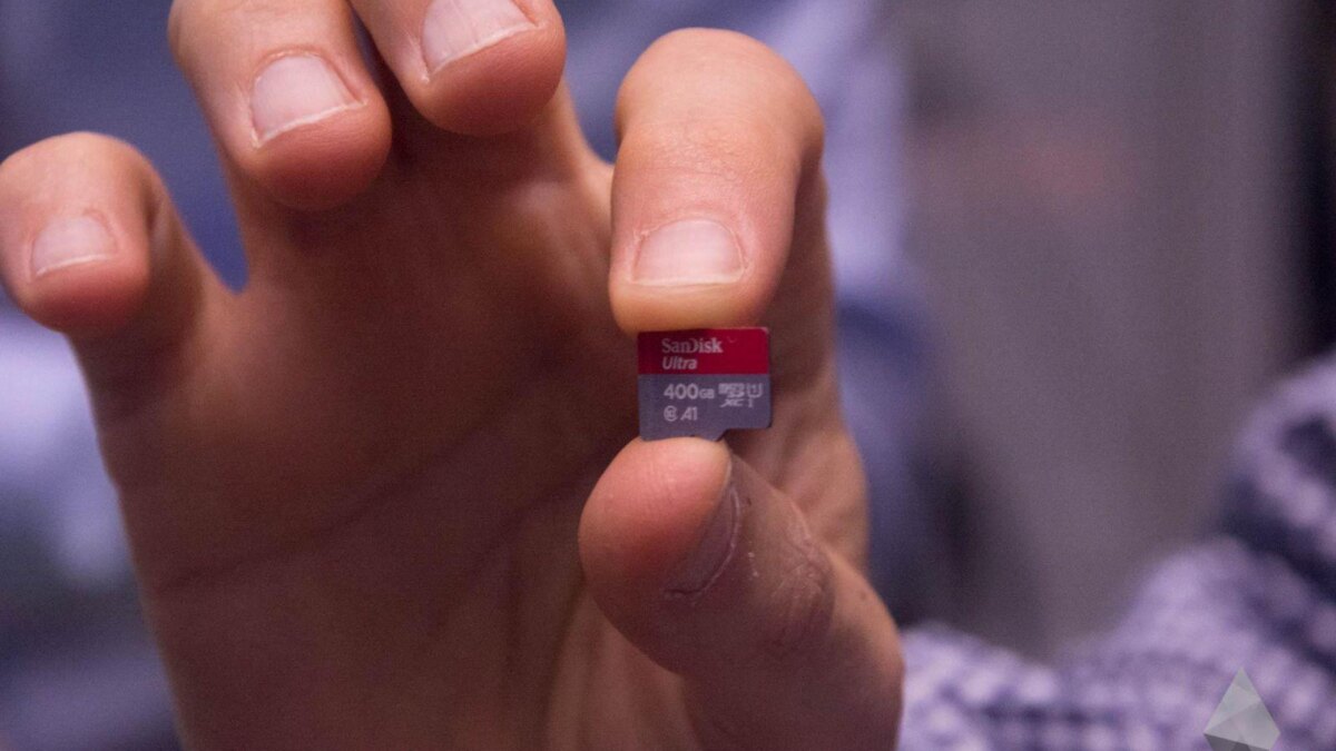 Высокоскоростная microSD карта SanDisk Ultra объемом 400 ГБ