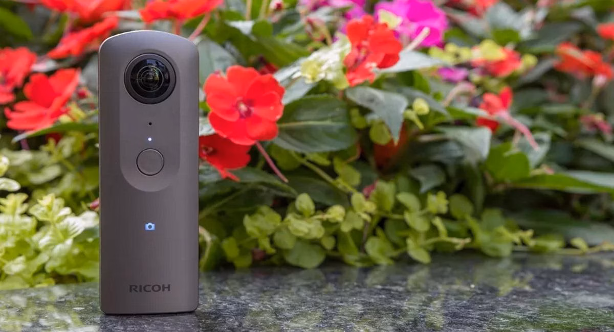 Ricoh Theta V 1