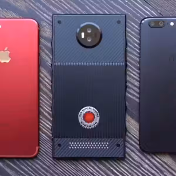 tsena RED Hydrogen One 2
