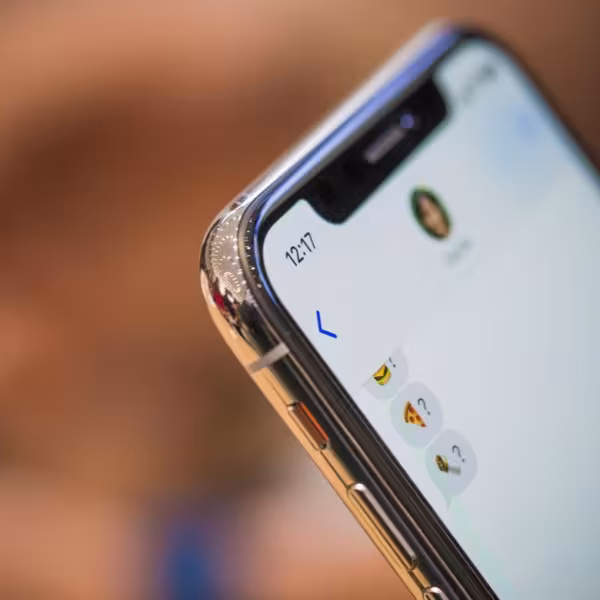 Идеальная боковая грань iPhone X