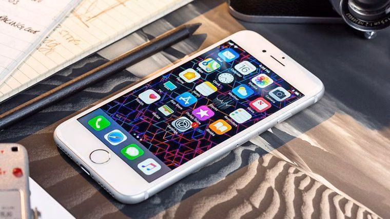 Продажи iPhone 8 провалились 2 723584958 760x426 1