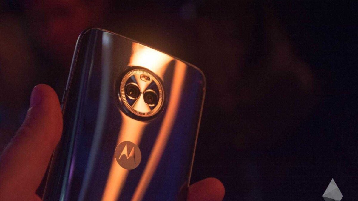 Задняя панель Moto X4 Задняя панель Moto X4