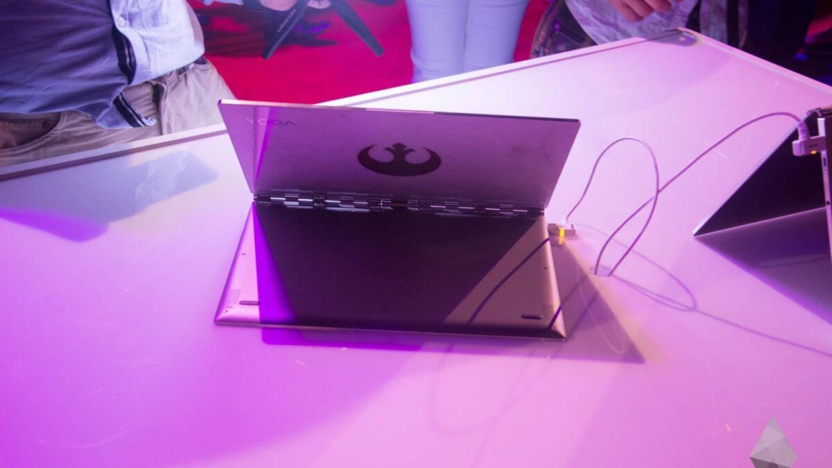IFA 2017. Lenovo представила ноутбук Yoga 920 и его специальные издания со Star Wars 13 DSC 4747 2