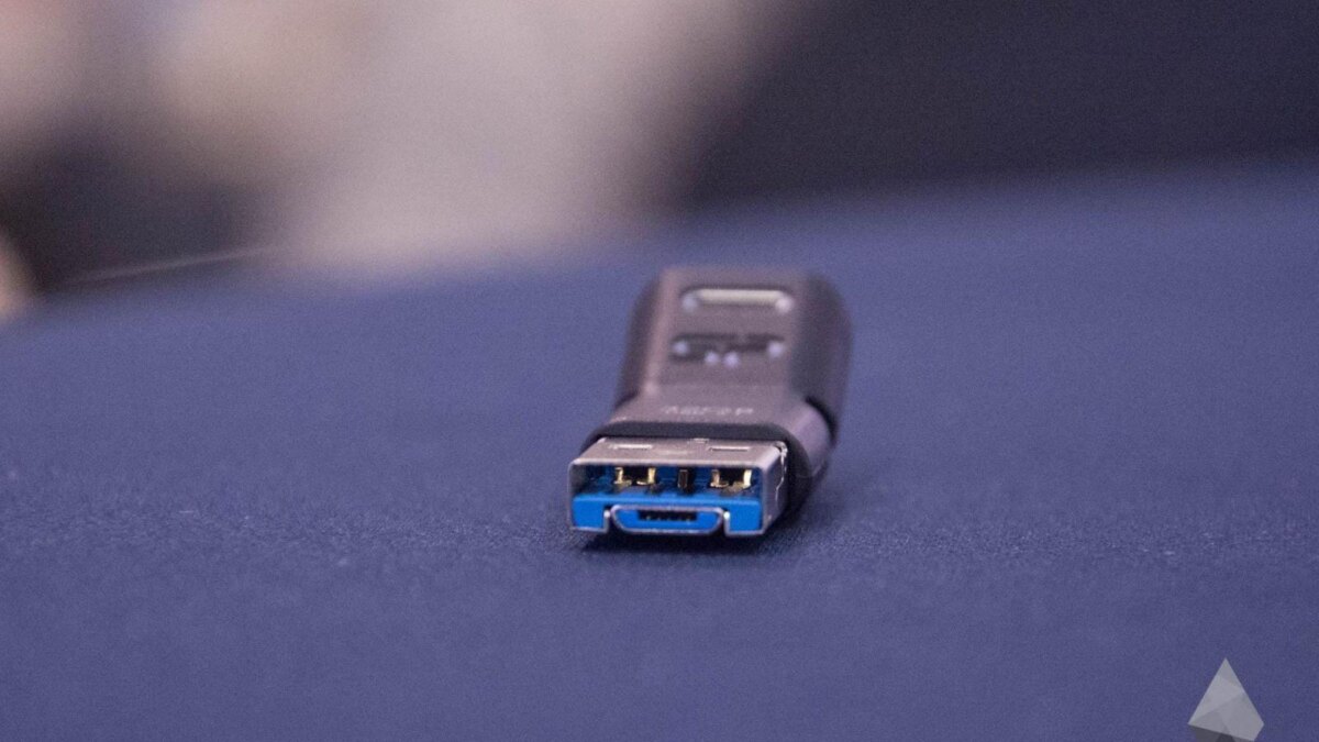 USB-C, microUSB и USB-флешка для смартфонов