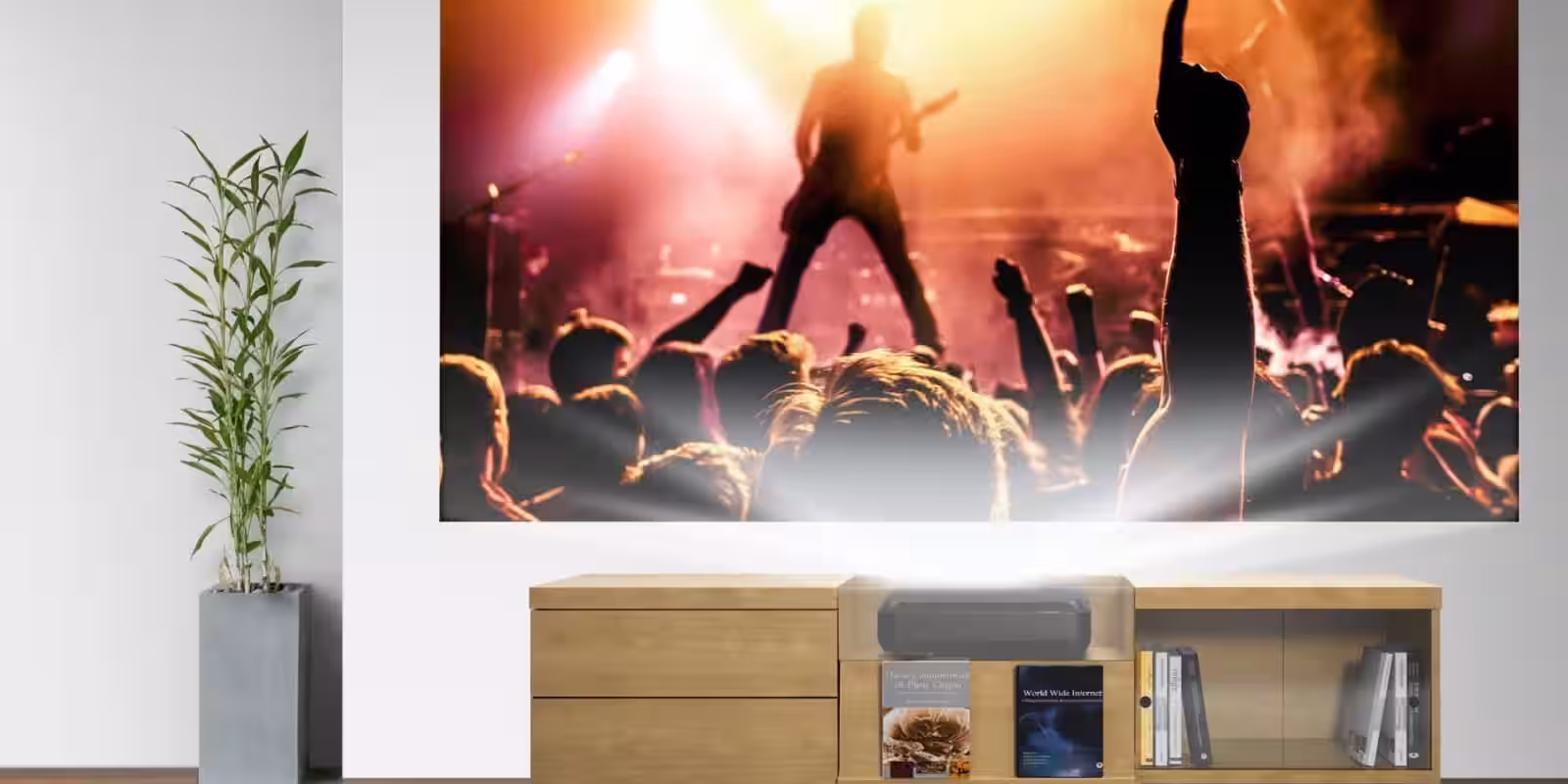 Epson анонсировала сверхъяркий ультракороткофокусный лазерный проектор 2 dims