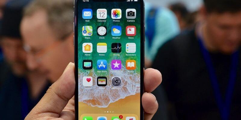 Мир не будет прежним. Apple представила iPhone X (iphonexho001)