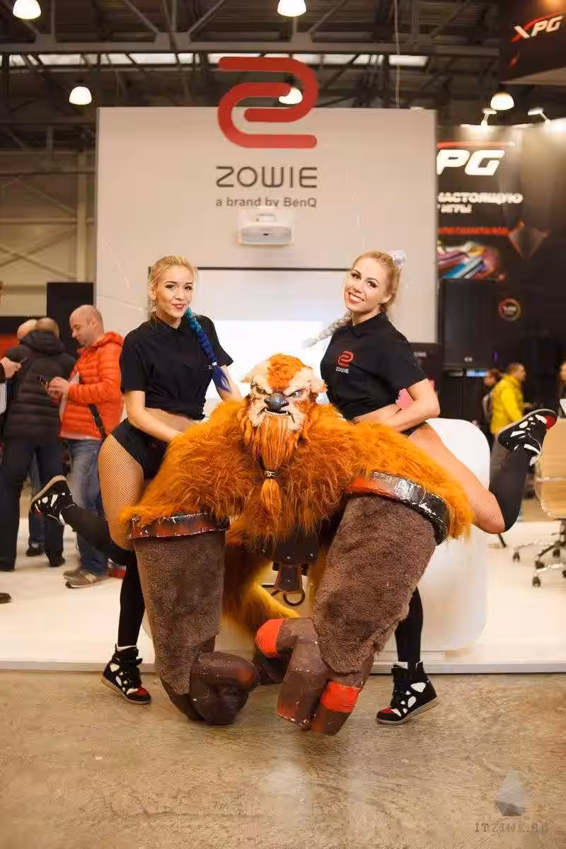 18+ Самый необычный косплей на ИгроМир 2017 и Comic Con. Часть 1 39 Cosplay 107 of 109