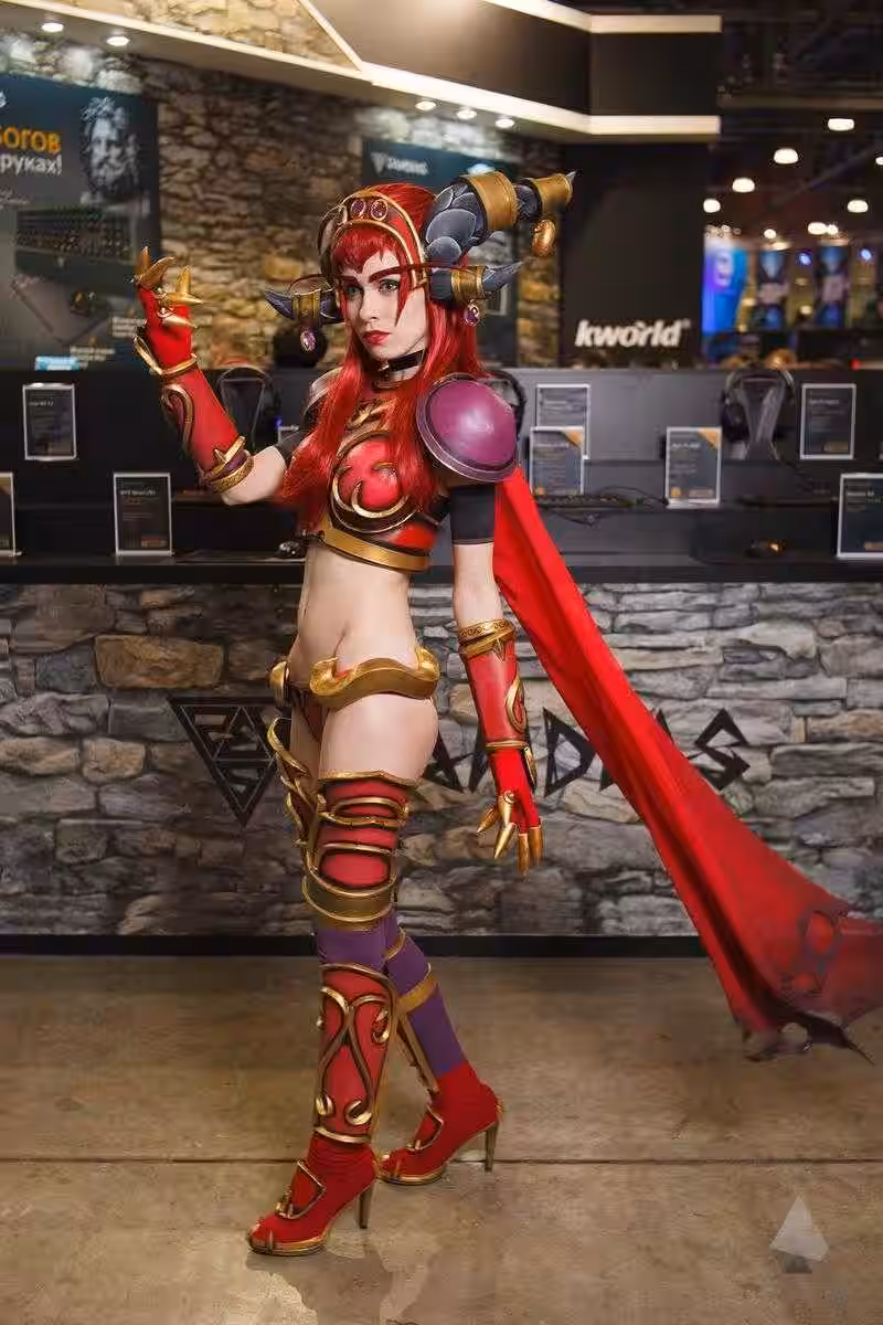 18+ Самый необычный косплей на ИгроМир 2017 и Comic Con. Часть 1 68 Cosplay 58 of 109