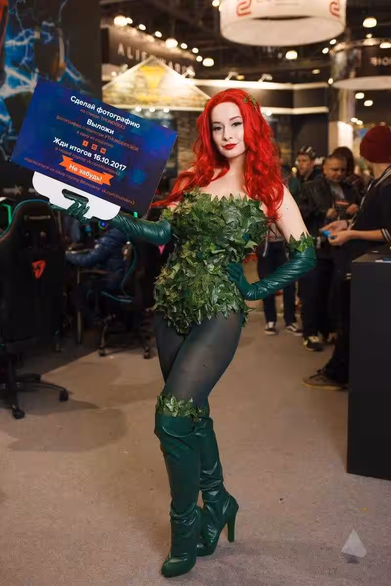 18+ Самый необычный косплей на ИгроМир 2017 и Comic Con. Часть 1 61 Cosplay 76 of 109