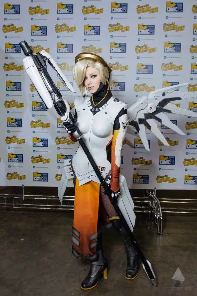 18+ Самый необычный косплей на ИгроМир 2017 и Comic Con. Часть 1 50 Cosplay 94 of 109