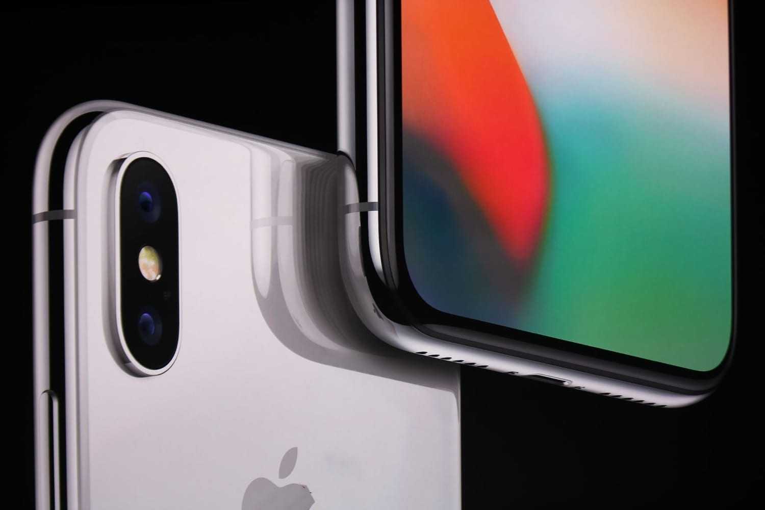 Упал iphone x и не показывает экран