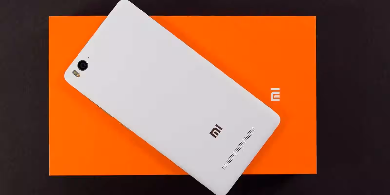 Джемпер Xiaomi Redmi с белым задним корпусом