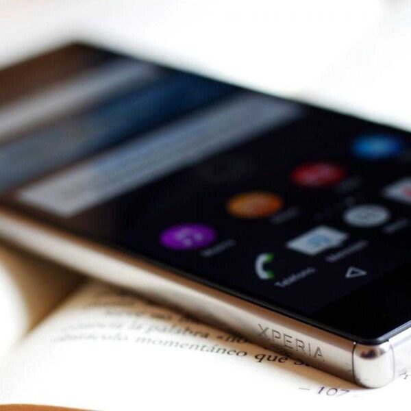 Слухи. Sony готовит смартфон Xperia XZ2 Pro с дисплеем 18:9 (Frontal Sony Xperia Z5 Premium)