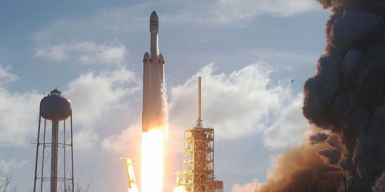 Запуск года: SpaceX отправила в космос Falcon Heavy (gettyimages 915068780small)