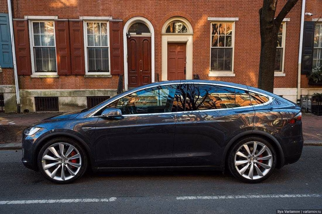 "Связной" запустил аренду электромобилей Tesla по заоблачным ценам 3 01