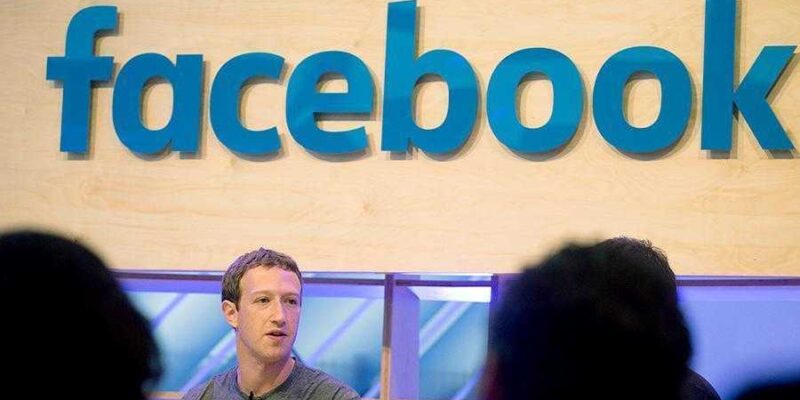 Facebook запросил доступ к банковским счетам пользователей (20160225 gaf u39 476)