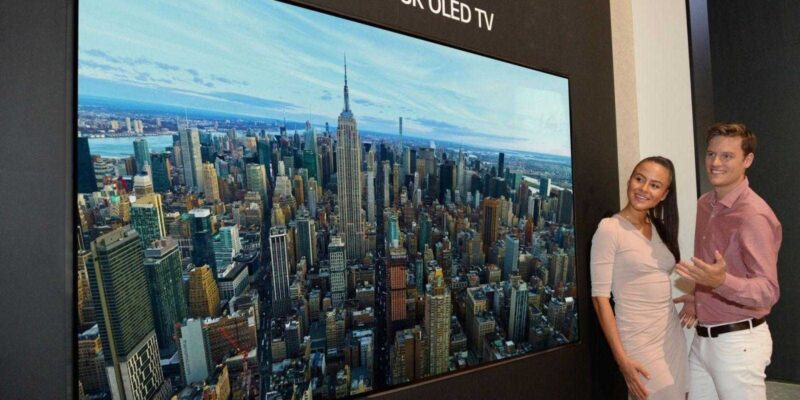 IFA 2018. LG показал свой первый 8K OLED телевизор (LGE 8K OLED TV 00)