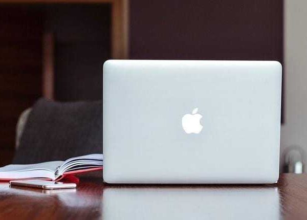 Стала известна цена нового MacBook (appl)