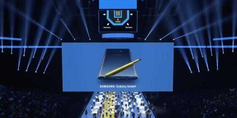 Unpacked 2018: Samsung представил флагман Galaxy Note 9 (photo 2018 08 09 21 09 54)