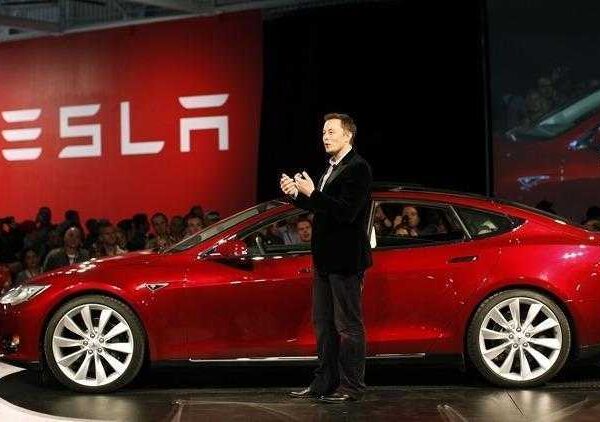 Илон Маск покинет пост председателя совета директоров Tesla (03 1)