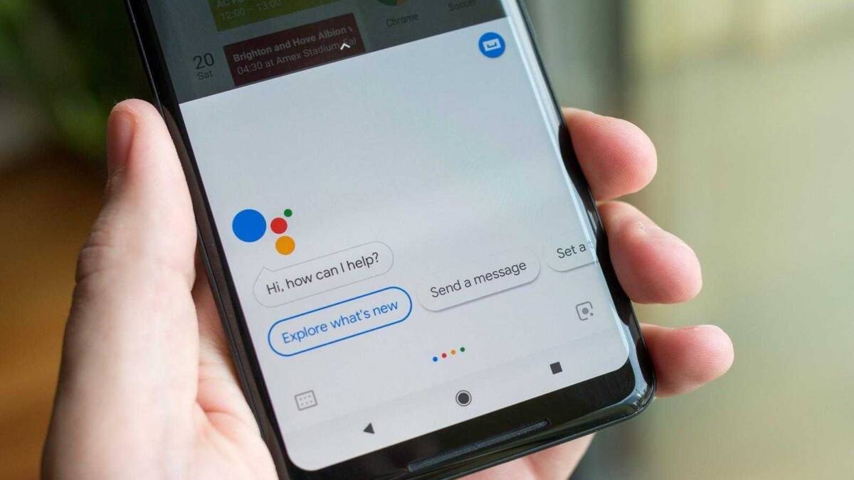 Google Assistant позволит заказать такси с помощью голоса 5 Смартфон с открытым чат-ботом Google Assistant на экране