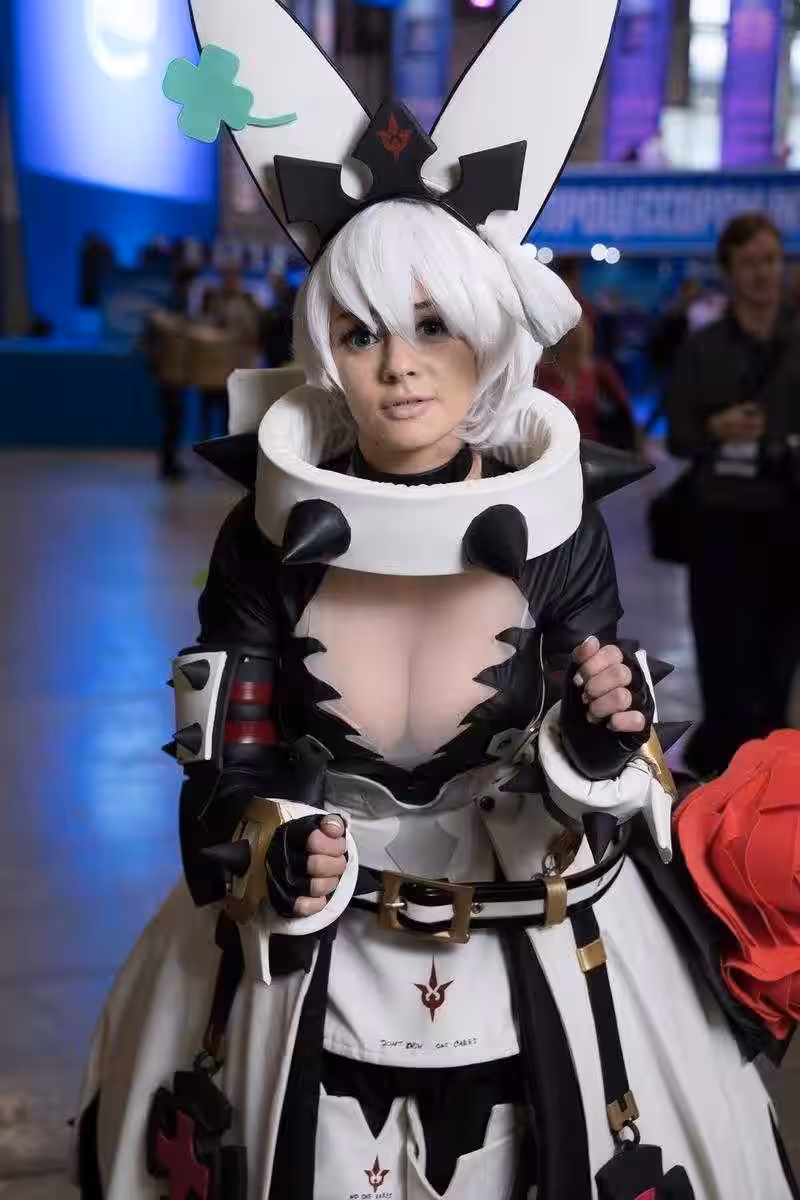 18+ Самый необычный косплей на ИгроМир 2018 и Comic Con. День 1 39 igromir comic con kosplej 16