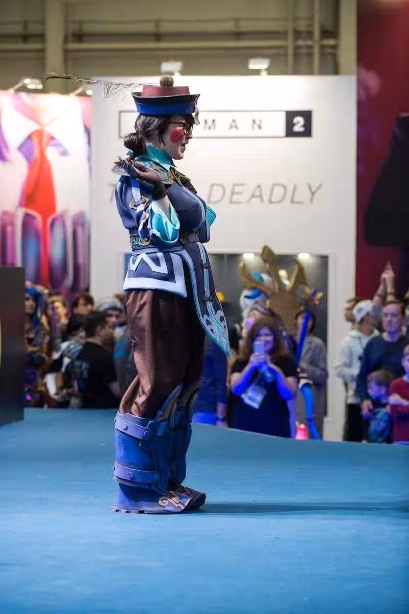 18+ Самый необычный косплей на ИгроМир 2018 и Comic Con. День 1 35 igromir comic con kosplej 29