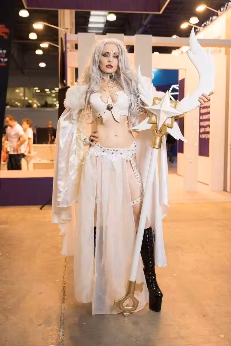 18+ Самый необычный косплей на ИгроМир 2018 и Comic Con. День 2 51 igromir comic con kosplej den 2 16