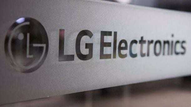 LG запатентовала смартфон с камерой из 16 объективов 2 1069771