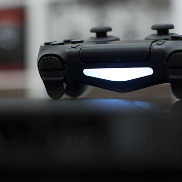 Sony PlayStation 5 возможно получит DualShock с сенсорным экраном (controller light 11b7a64b.0)
