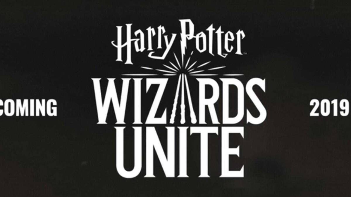 Черный фон с логотипом Harry Potter Wizards Unite и текстом о будущем 2019 года