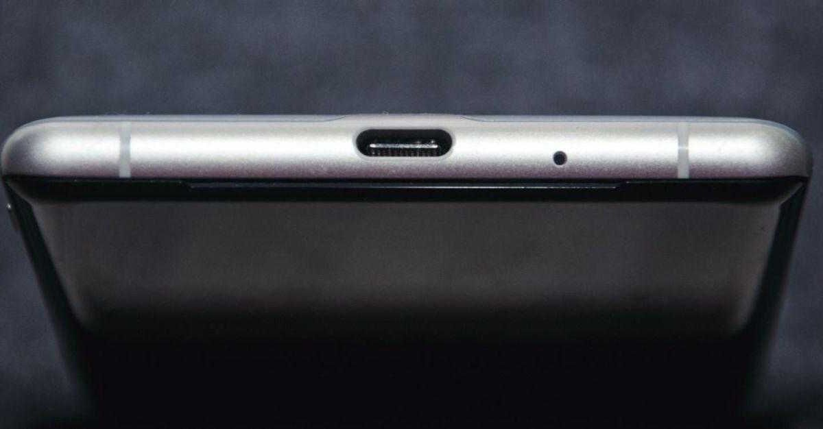 USB-C в смартфонах Sony уже стал традиционным.