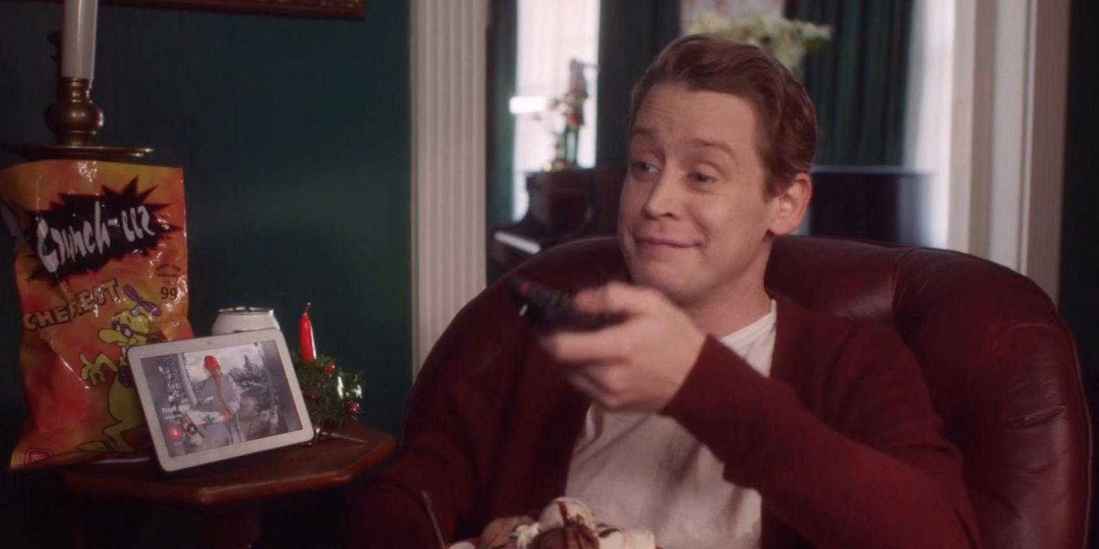 Маколей Калкин снова один дома в рекламе Google Assistant 1 google assistant home alone again