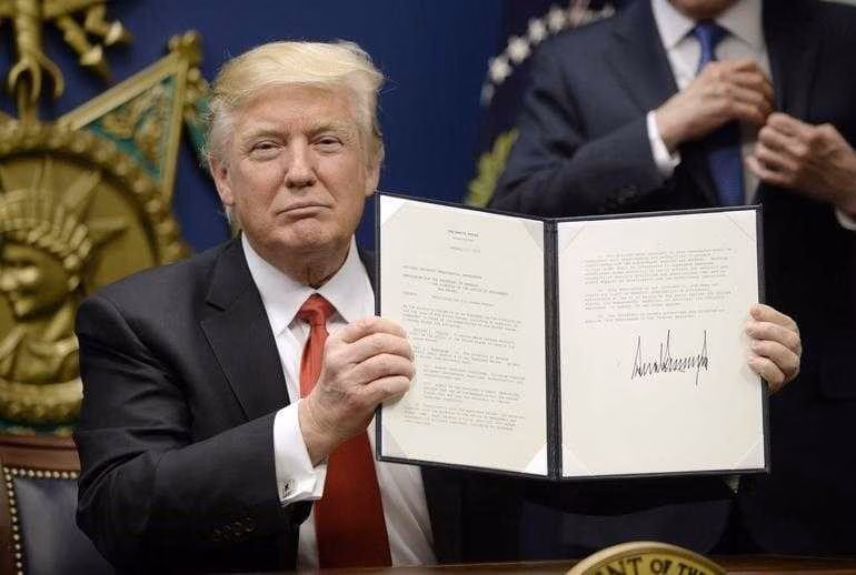 Трамп может запретить продавать устройства ZTE и Huawei в США 3 order