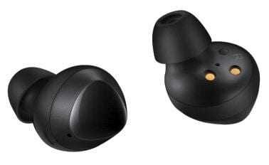 На изображении изображены синие беспроводные наушники Samsung Galaxy Buds+ и их зарядный кейс на желтом фоне