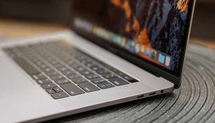 В 2019 году Apple планирует сделать новый 16-дюймовый MacBook Pro для геймеров и дизайнеров 2 apple macbook pro touch bar 15 inch 2017