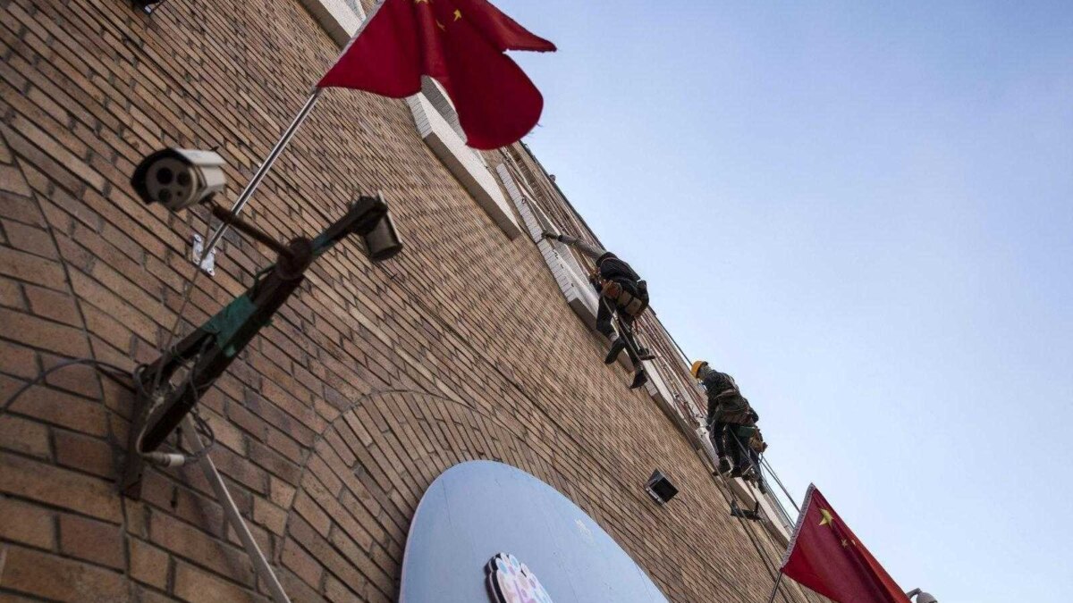 Рассекречено: китайская компания видеонаблюдения отслеживает 2,5 миллиона человек 1 dims 1