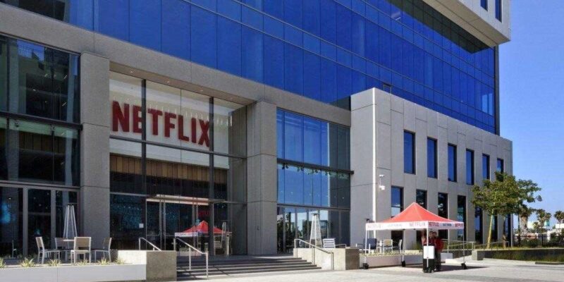 Офис Netflix в Лос-Анджелесе заблокирован из-за сообщений о вооружённом человеке (dims 14)
