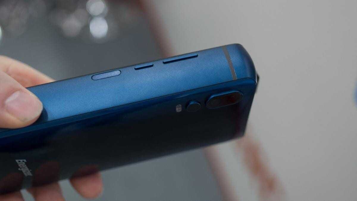 MWC 2019. Energizer Power Max P18K Pop – смартфон с самым большим аккумулятором 2 energizer power max p18k pop review 9