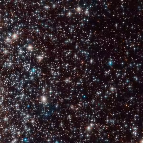 Астрономы случайно нашли карликовую галактику Bedin 1 3 globular cluster ngc 6752 720x720 1