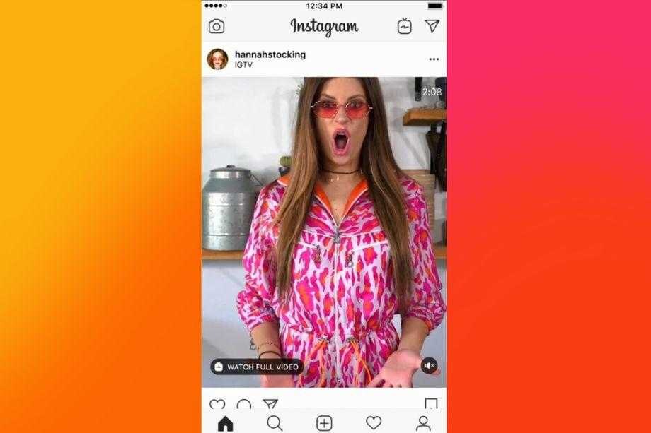 Экран смартфона с интерфейсом Instagram и видео на основной ленте