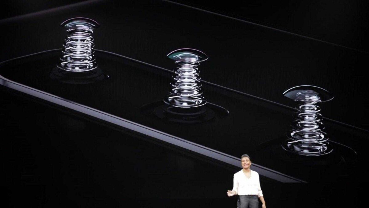 Samsung представил флагманский Galaxy S10+ 7 lcimg 551d9adb 2593 4426 b28a f9ce8b96b75e