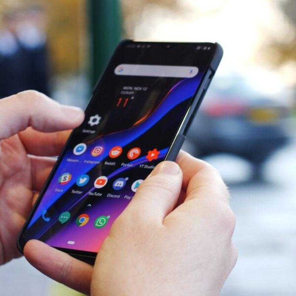 OnePlus не планирует разрабатывать сгибающийся смартфон (oneplus 6t top 10 tips and tricks)