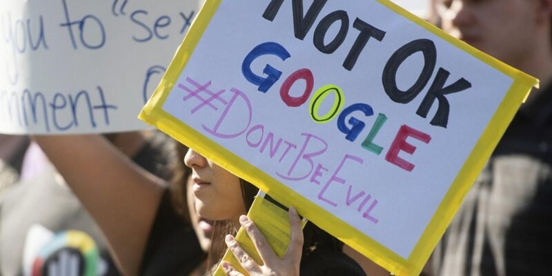 Google заплатил 45 млн. долларов бывшему директору, обвиняемому в сексуальных домогательствах. 18+ (036ece54817c829c1c054a421e2cbde5 l)