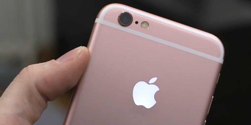 Сервисные центры Apple разрешат ремонт айфонов со сторонними аккумуляторами (576d789cdd0895e9528b4626 1536 768)