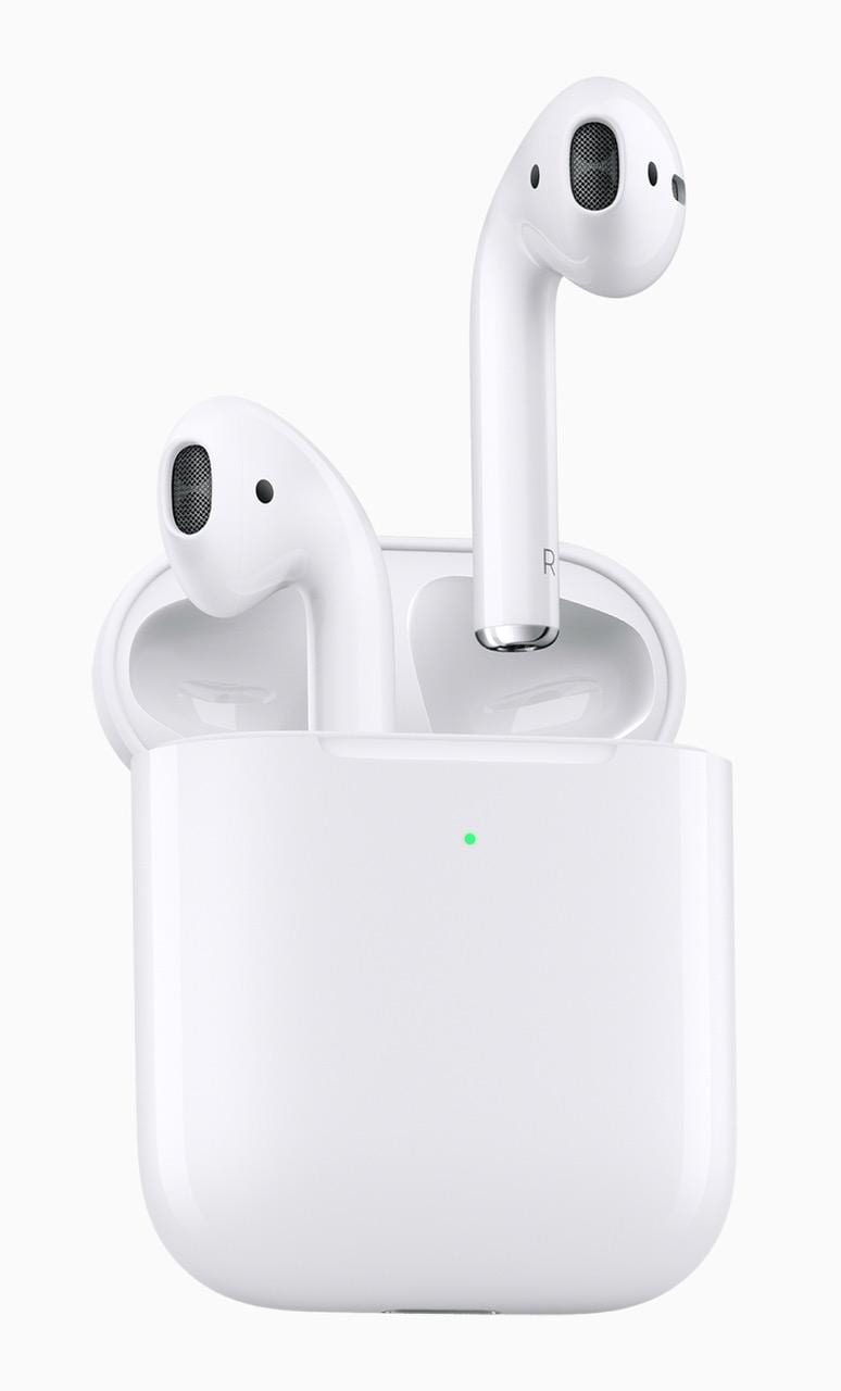 Молния: Apple выпустила новые наушники AirPods. Фото, характеристики и цена в России (apple airpods worlds most popular wireless headphones 03202019)